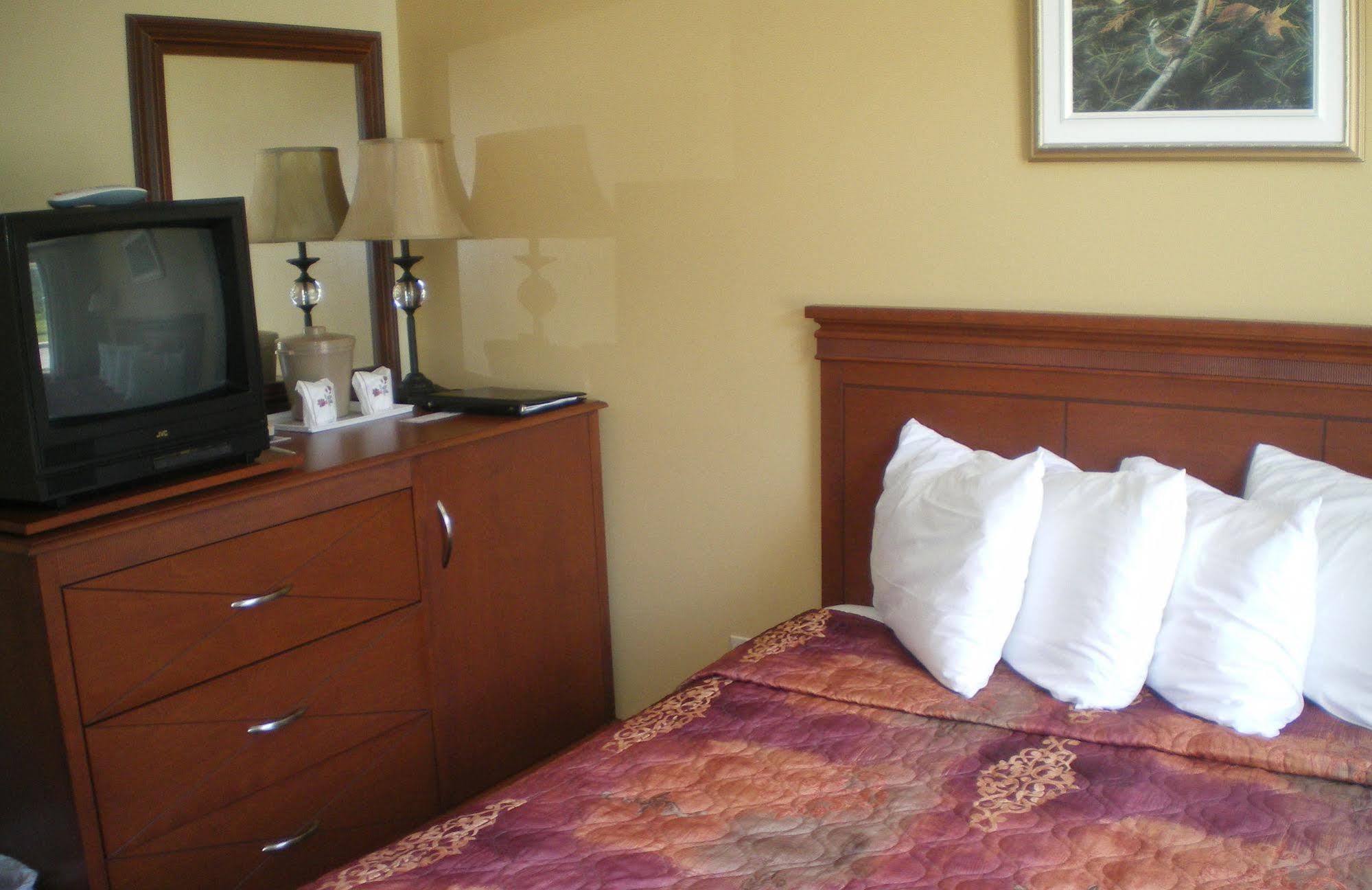 Hotel Motel Manoir De ペルセ エクステリア 写真