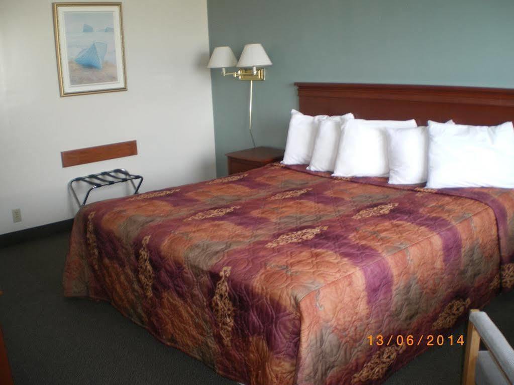 Hotel Motel Manoir De ペルセ エクステリア 写真